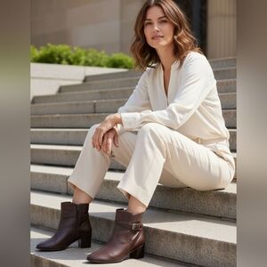 PREDICTIONS, MEDIUM CHOCOLATE BROWN  ,  8.5 LEATHER  DRESS BOOTIES, NEW